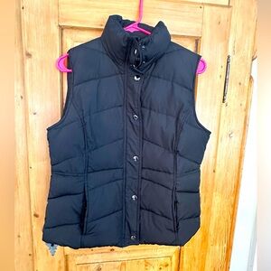 Nine West Puffy Black Vest Size Medium - Like New Fall Winter Classic
